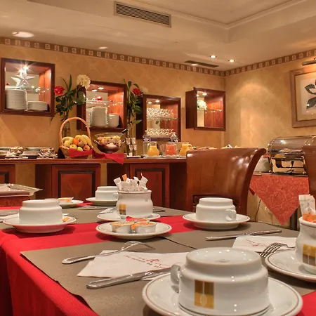 Szálloda Montparnasse 4*