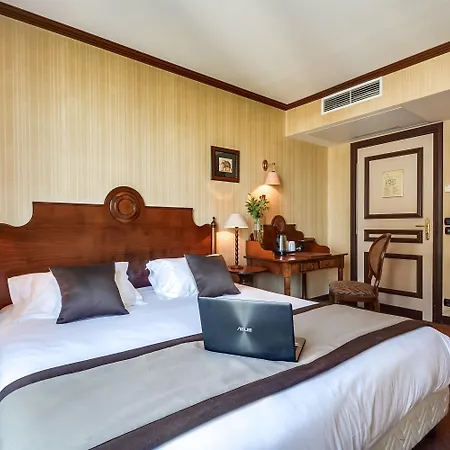Montparnasse Szálloda 4*