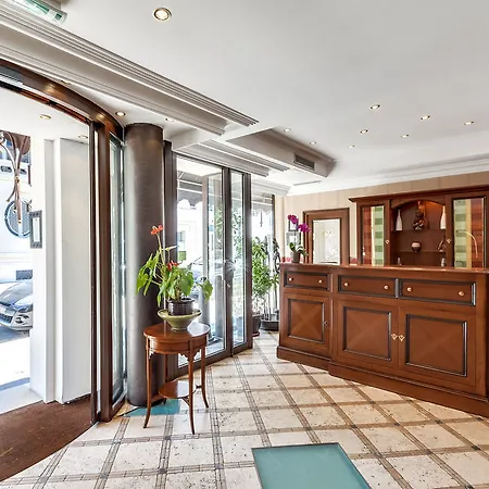 Szálloda Montparnasse 4*