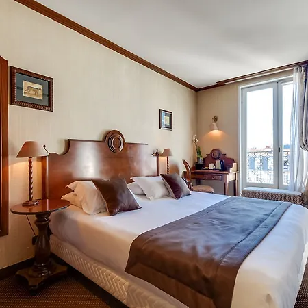 Szálloda Montparnasse 4*