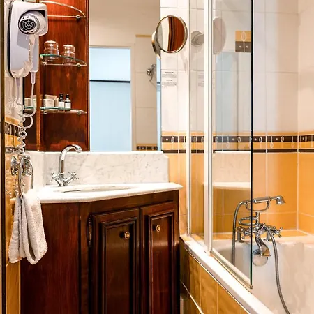 Montparnasse Hotel 4*