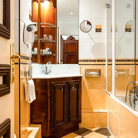 Montparnasse 4*