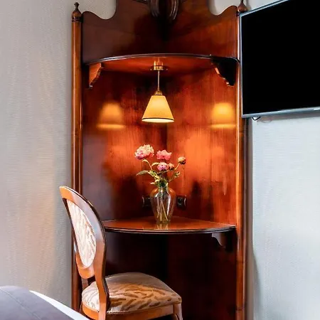 Hotel Montparnasse 4*
