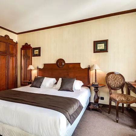 Montparnasse 4*