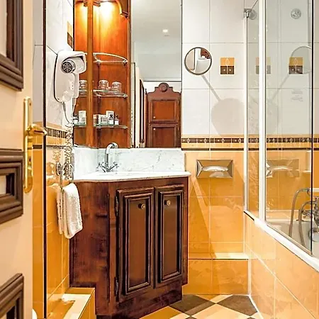 Hotel Montparnasse 4*
