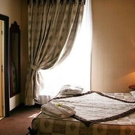 Hotel Montparnasse 4*