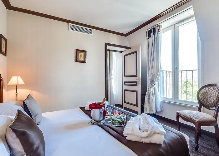 Montparnasse Hotel 4*