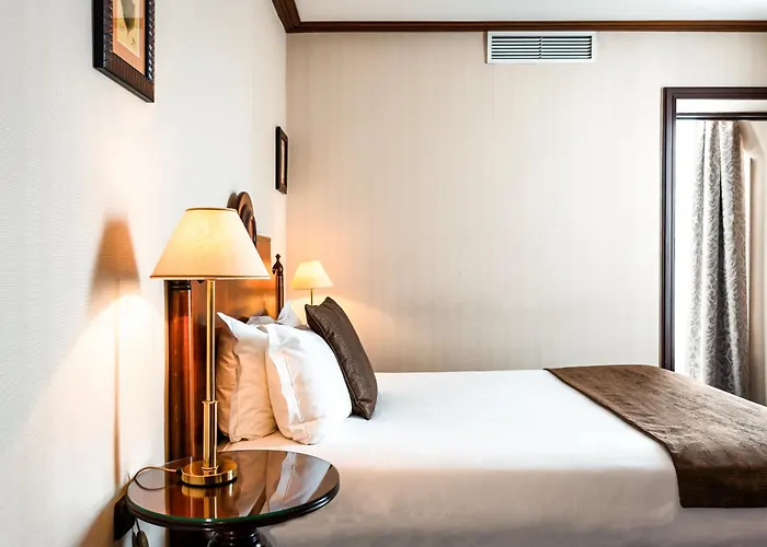 Отель Montparnasse 4*