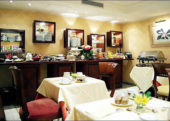 Montparnasse Otel 4*