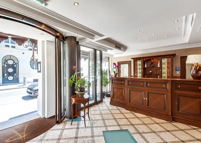 호텔 몽파르나스 4*