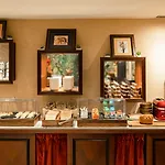 Montparnasse Hotel