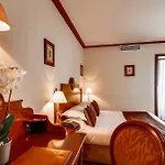 Montparnasse Hotel
