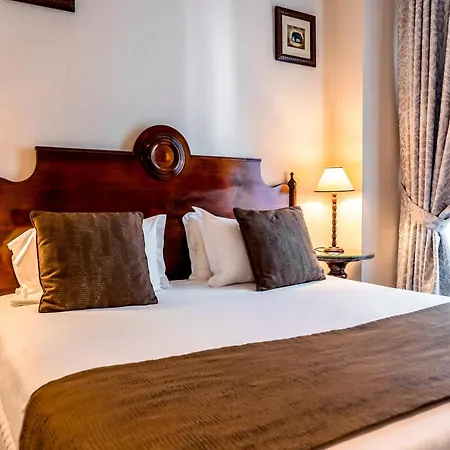 Montparnasse Hotel 4*